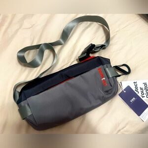 Tonic Compact EDC Sling Bag